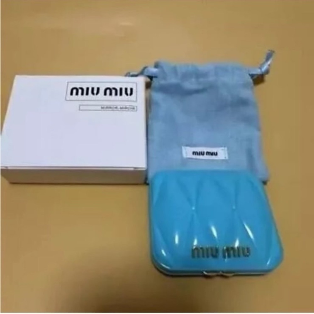 Miu Miu Blue Quilted Women's Compact NIB - Picture 6 of 12